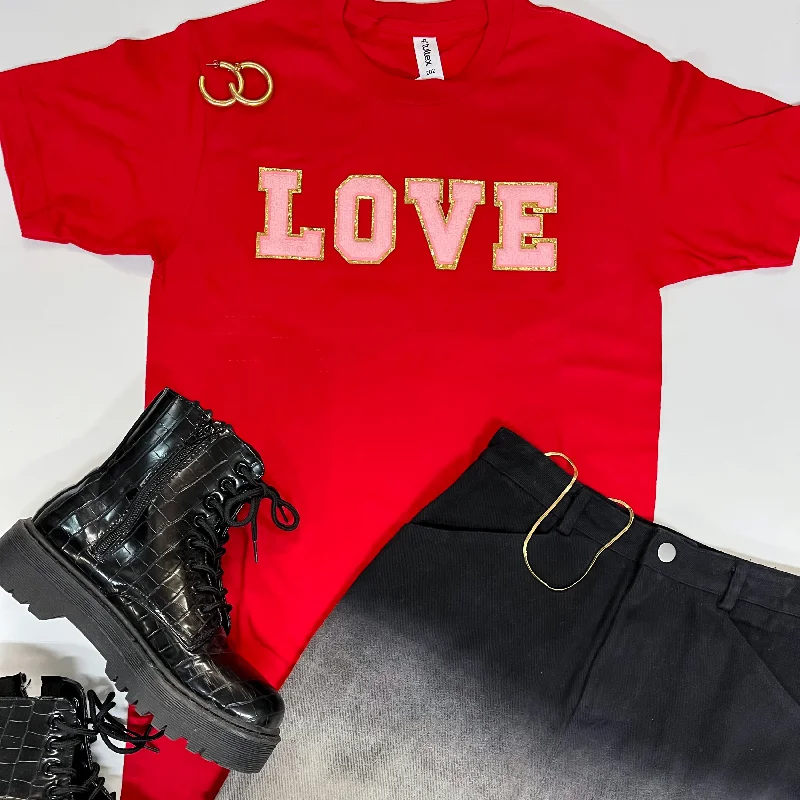 Love Chenille Letter Short Sleeve Graphic Tee in Red